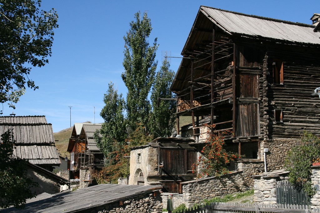 fuste, chalet de montagne