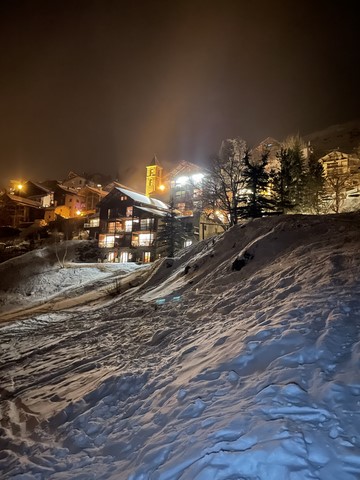 Extérieur hotel nuit