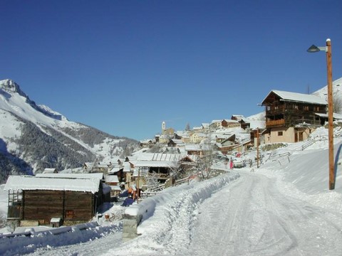 Saint-veran sous la neige